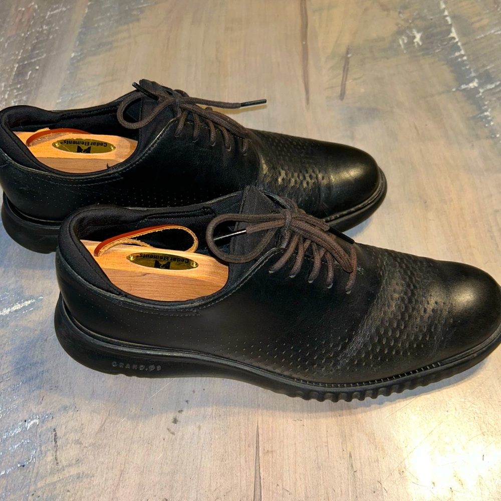 Cole Haan 2.ZeroGrand Oxford Shoes Sz 9.5 Used VGC Perforated Black Leather